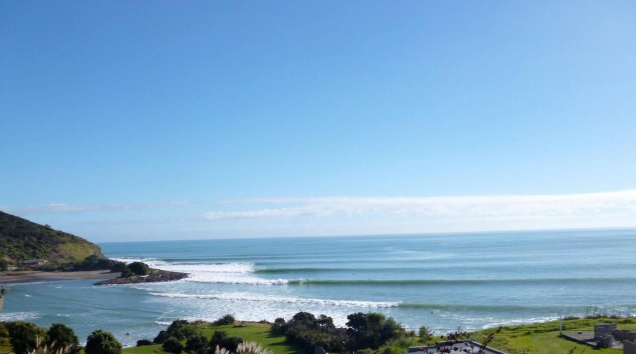 Raglan Backpackers Hostel Exterior photo